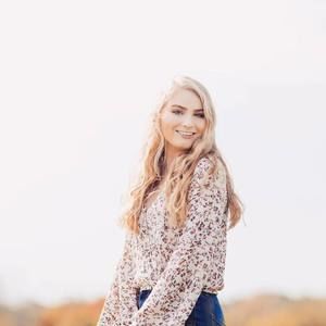 Meet your Posher, Melanie